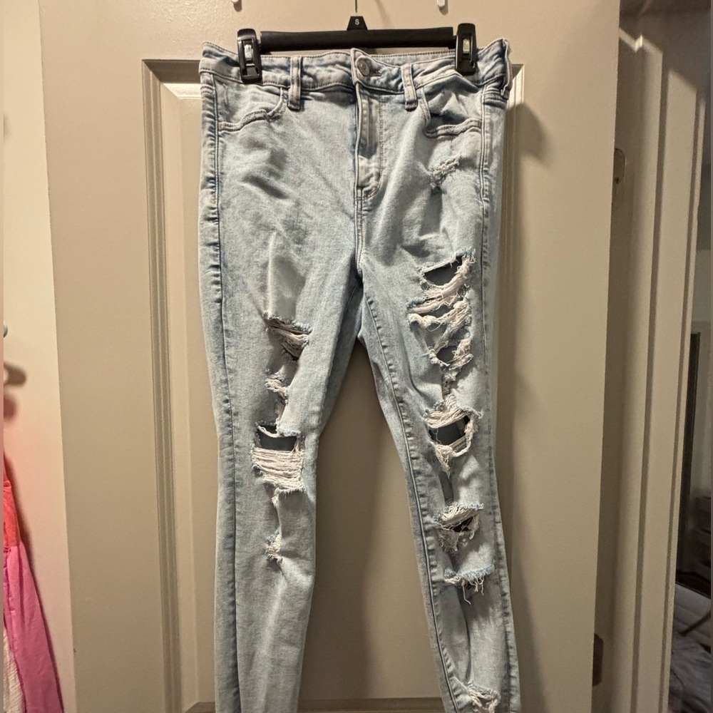 American eagle extra distressed jeans